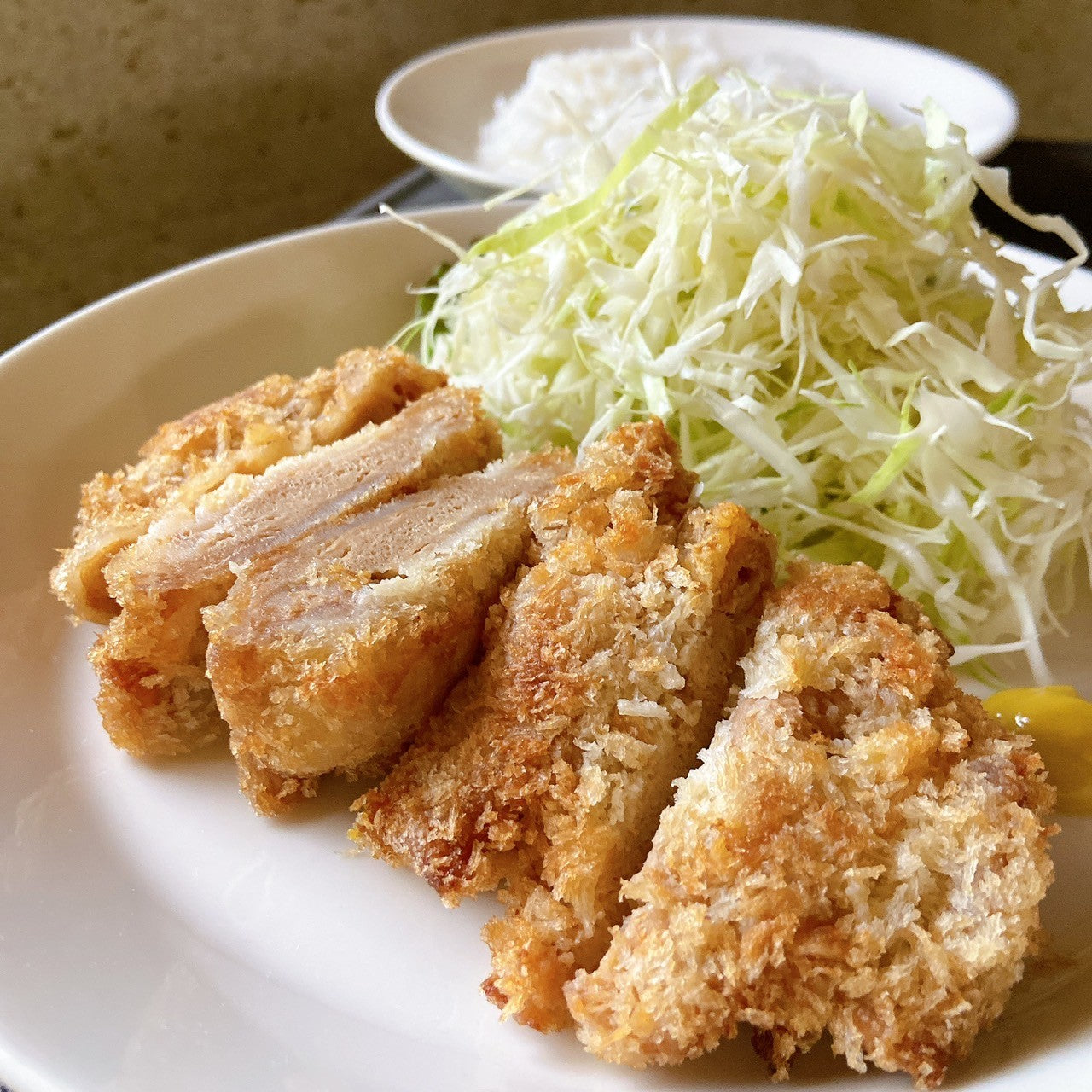 冷凍かるカツ Lサイズ|万博バーガーにも使われた主役級プラントベースカツ